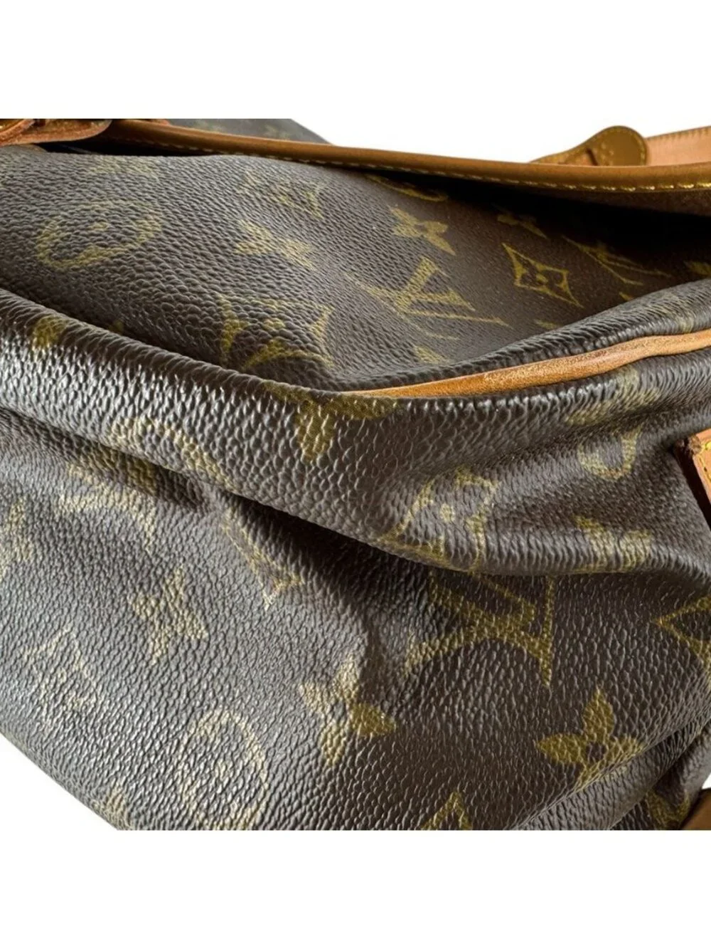 Louis Vuitton Shoulder Bag Saumur 35